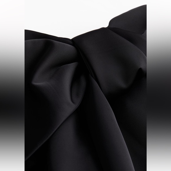 H&M BOW-FRONT SATIN MINI DRESS - Picture 9 of 12